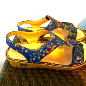 Alegria Floral Sandals Size 40 9.5/10 Women's